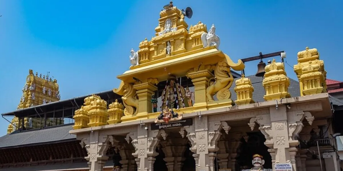 Udupi Sri Krishna Temple Karnataka Udupi Sri Krishna Temple Karnataka exterior view