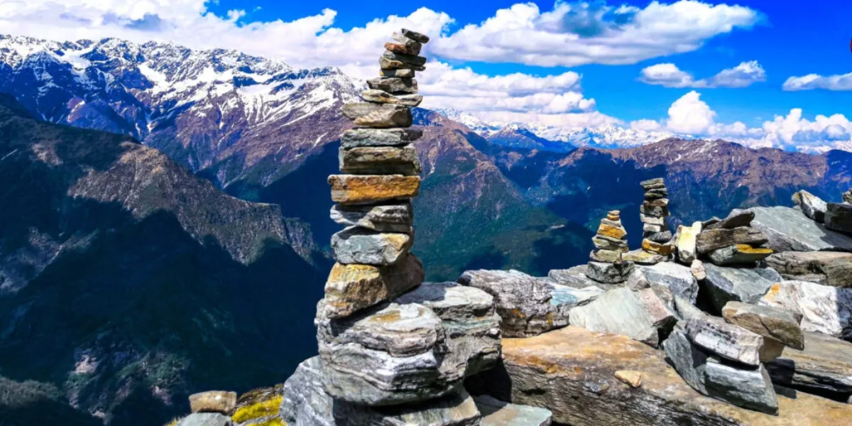 Affordable trekking options for Chandrashila Tungnath trek