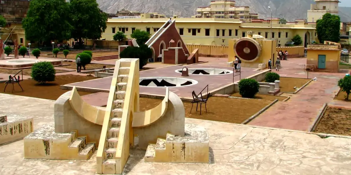 Jantar Mantar Jaipur observatory structures Jantar Mantar Jaipur astronomical instruments