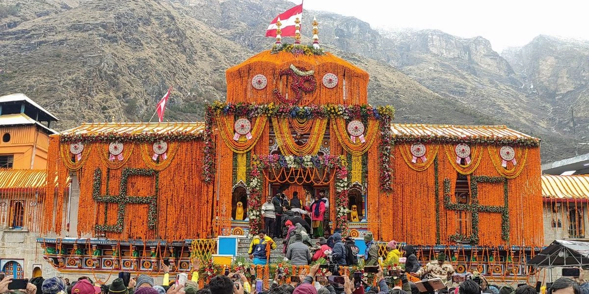 Devotees offering prayers and preparing for Char Dham Yatra 2026 in the Himalayas